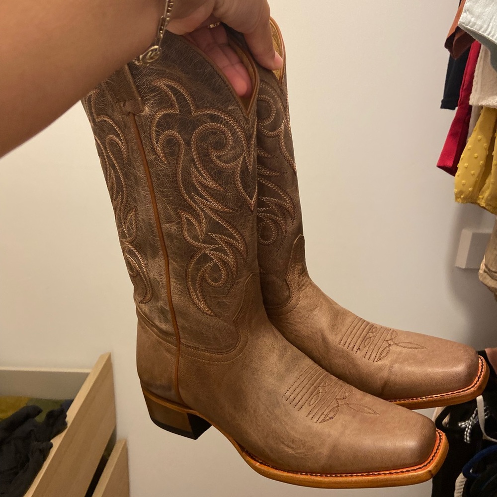 brown cowboy boots